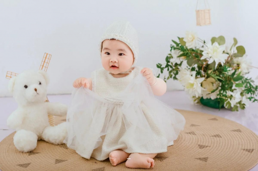 锡林郭勒盟宝宝几个月抬头